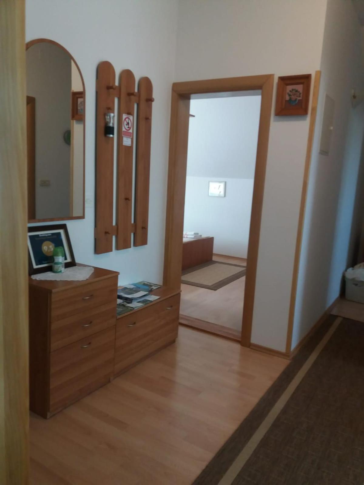 Guesthouse Tomas Catrnja Luaran gambar