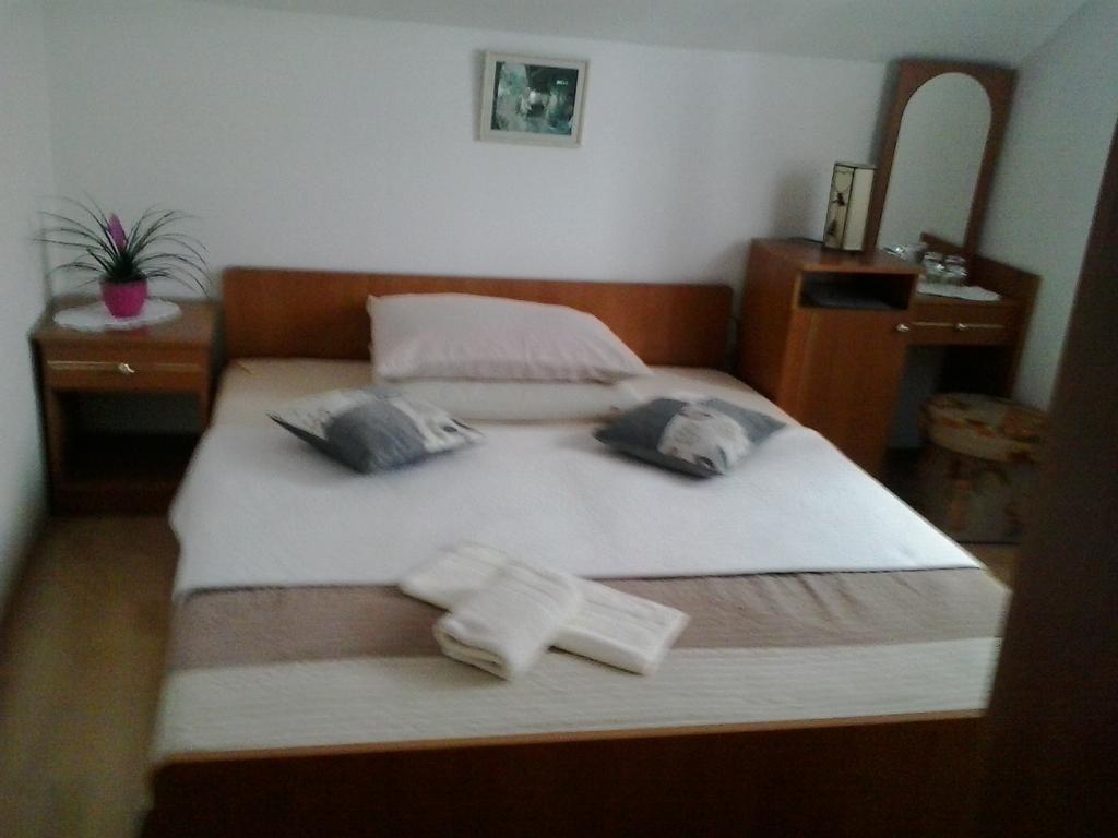 Guesthouse Tomas Catrnja Luaran gambar