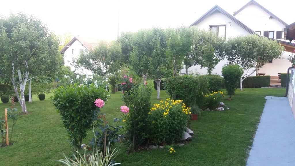 Guesthouse Tomas Catrnja Luaran gambar