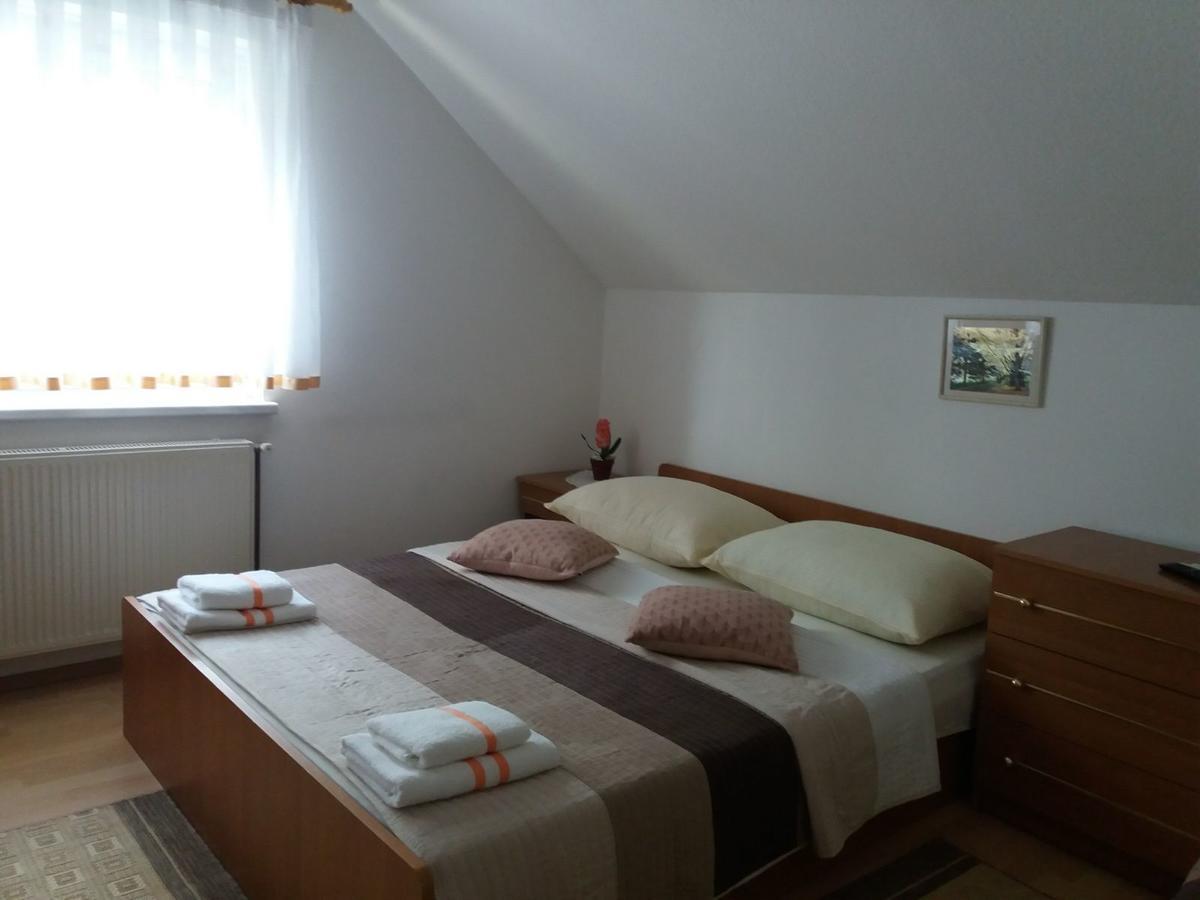 Guesthouse Tomas Catrnja Luaran gambar