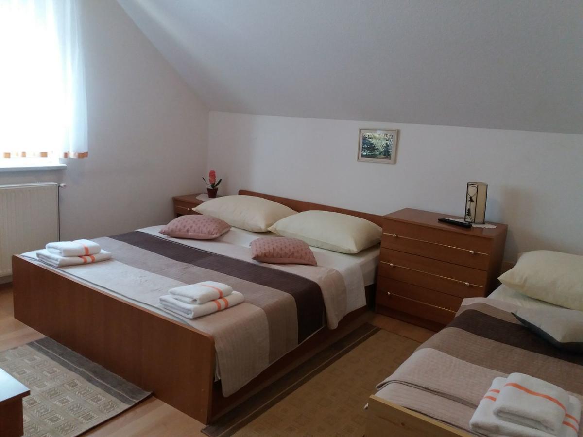 Guesthouse Tomas Catrnja Luaran gambar