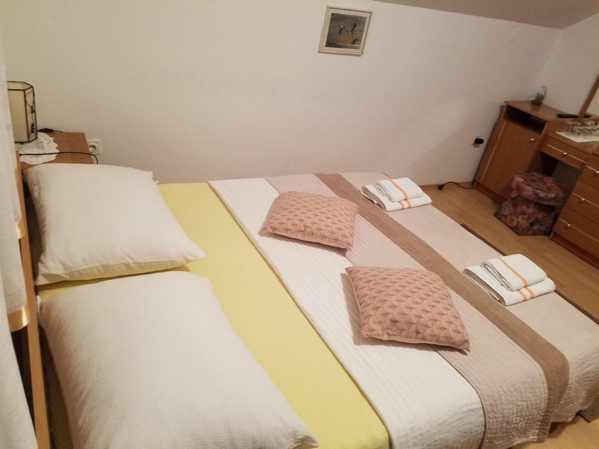 Guesthouse Tomas Catrnja Luaran gambar