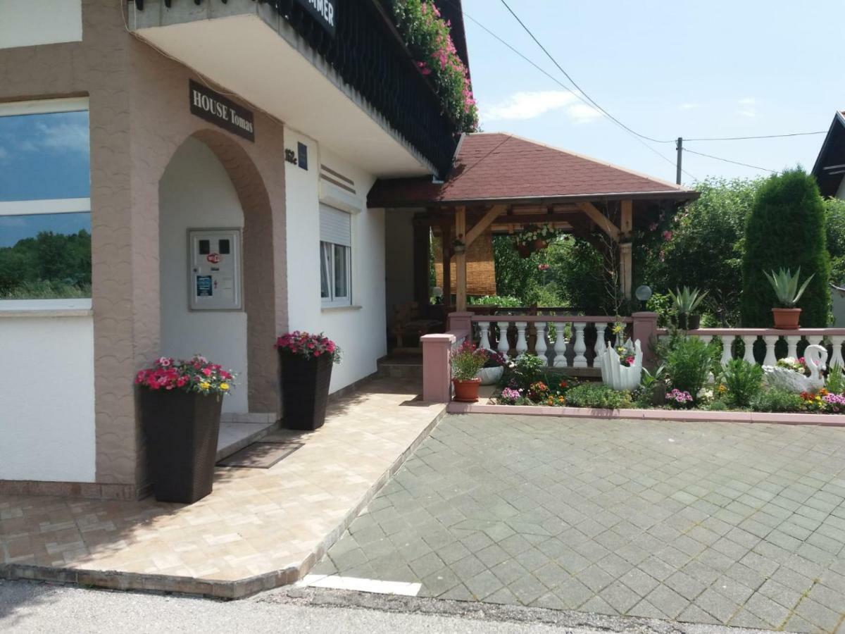 Guesthouse Tomas Catrnja Luaran gambar